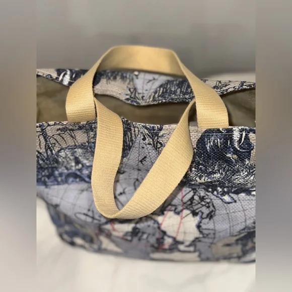 CHRISTIAN DIOR WORLD TROTTER CANVAS TOTE - Picture 4 of 8